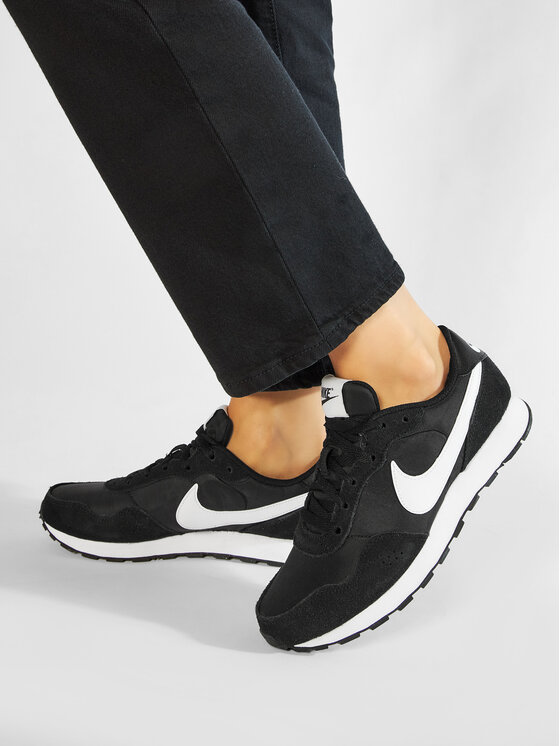 Nike Sneakersy Nike Md Valiant (Gs) CN8558 002 Čierna