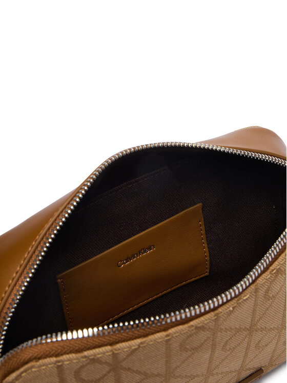 Calvin Klein Дамска чанта Calvin Klein Emblem Aop Jacquard Camera Bag LV04F3533G Кафяв