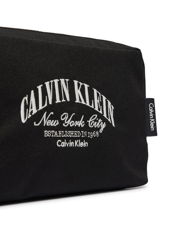 Calvin Klein Kosmetinė Calvin Klein Graphic Pouch LV04D1236G Juoda