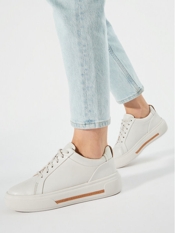 Clarks Снікерcи Clarks Hollyhock Walk 26176308 Білий
