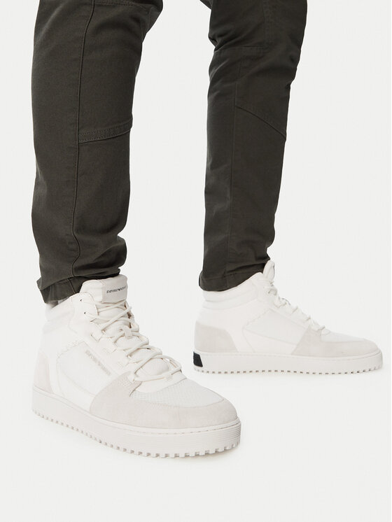 Emporio Armani Sneakersy Emporio Armani EM004840 AF24321 M0360 Biela