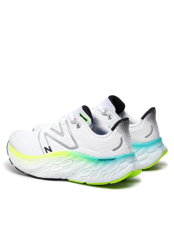 New Balance Маратонки за бягане New Balance Fresh Foam More v4 MMORWT4 Бял