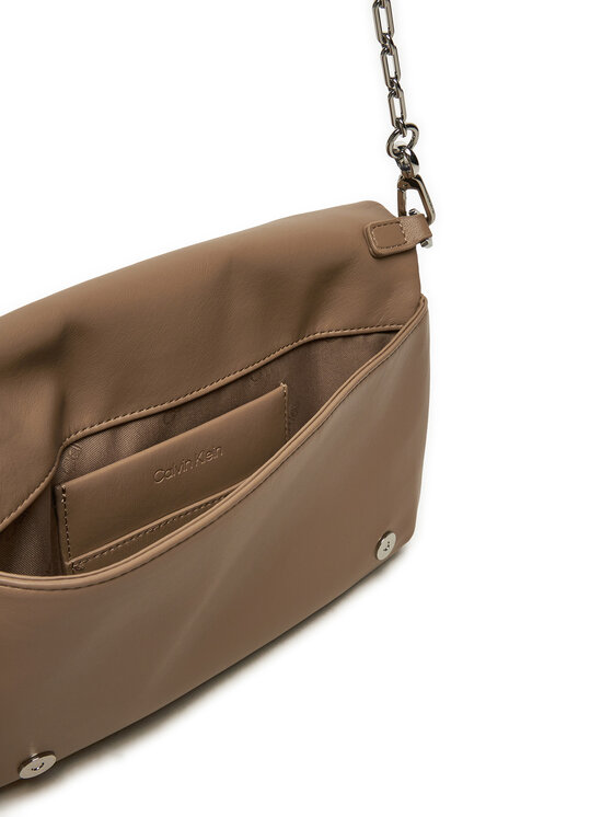 Calvin Klein Borsetta Calvin Klein Line Quilt Shoulder Bag K60K612787 Marrone