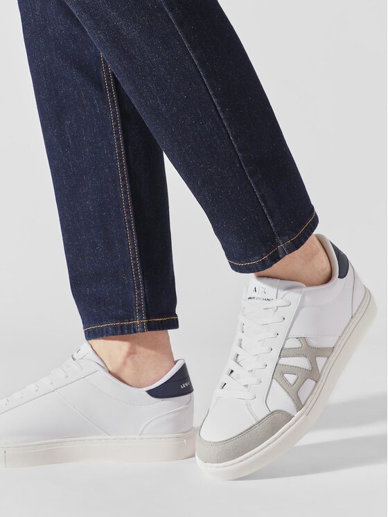 Armani Exchange Сникърси Armani Exchange XUX176 XV760 K609 Бял