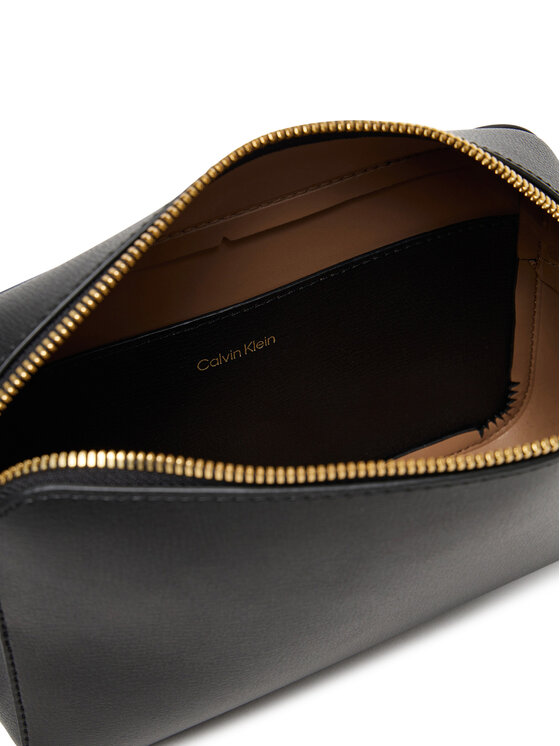 Calvin Klein Torbica Calvin Klein Foil Logo Elongated Camera Bag LV04F3276G Crna