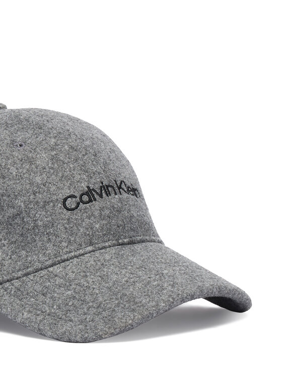 Calvin Klein Kepurė su snapeliu Calvin Klein Embroidered Titlecase Logo Felt LV04D5131G Pilka