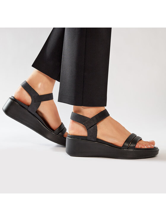 ECCO Sandały ECCO Flowt Wedge Lx W 27330351052 Czarny