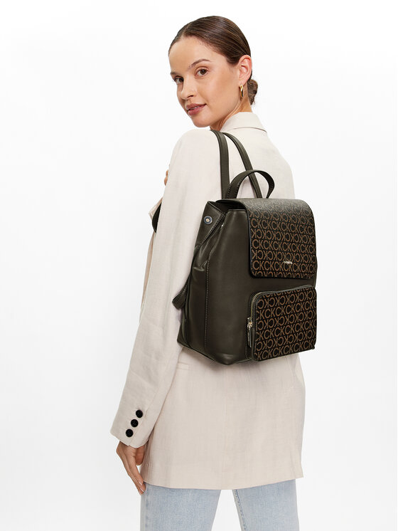 Calvin Klein Mochila Calvin Klein Ck Must Campus Backpk W/Flap-Mn K60K610922 Marrón