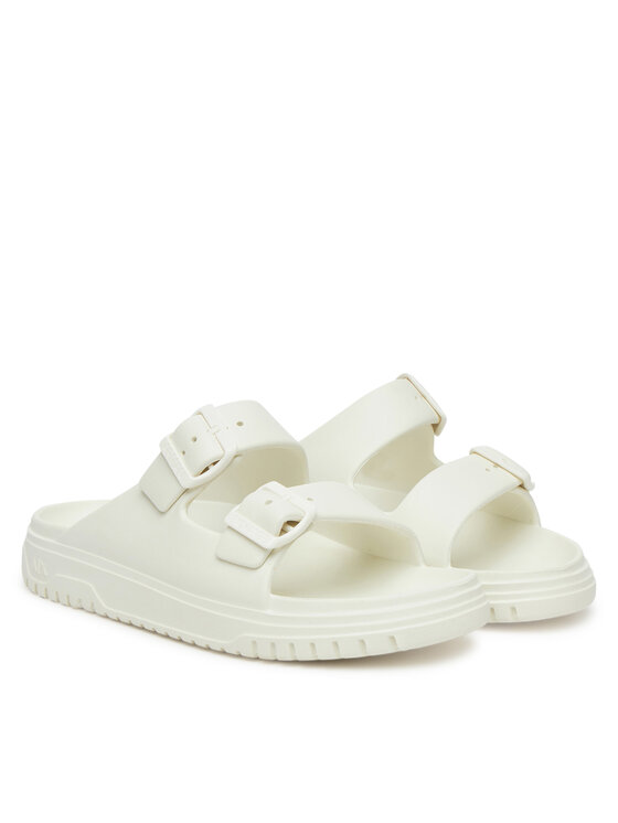 Armani Exchange Шльопанці Armani Exchange XDP043 XV821 00894 Білий