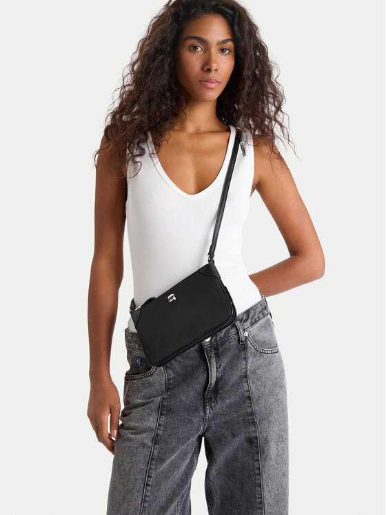 KARL LAGERFELD Kabelka KARL LAGERFELD A4W32009 Černá