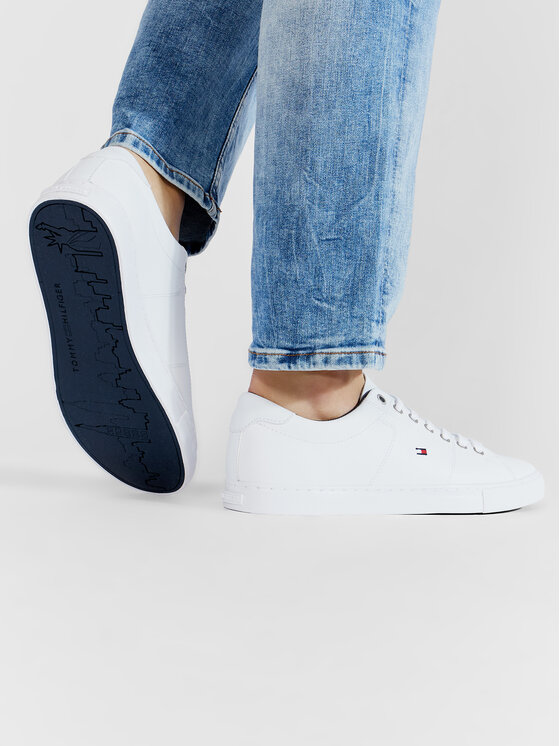 Tommy Hilfiger Сникърси Tommy Hilfiger Essential Leather Sneaker FM0FM02157 Бял