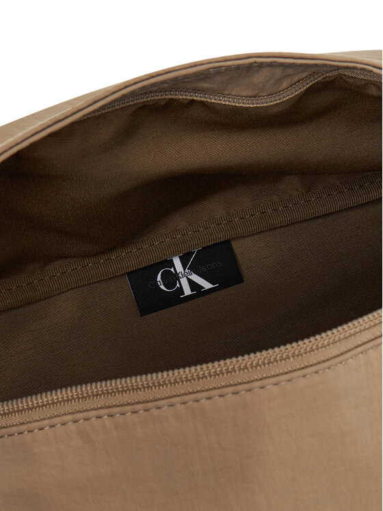 Calvin Klein Jeans Torbica za okrog pasu﻿ Calvin Klein Jeans Metro Oversized Waistbag Ny LV04G3088G Bež