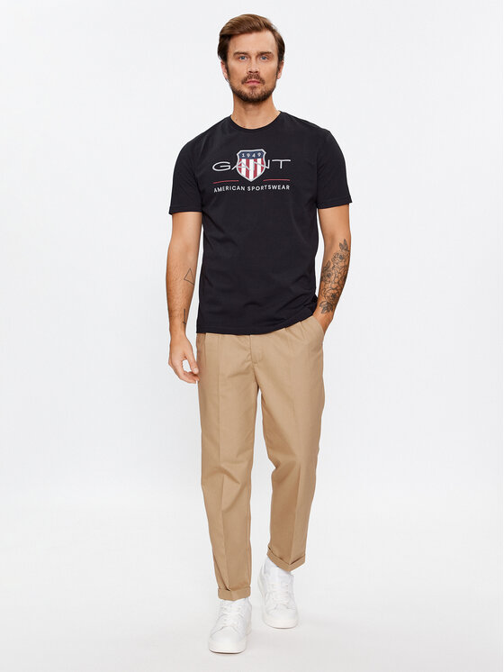 Gant Gant T-shirt Reg Archive Shield Ss 2003199 Crna Regular Fit