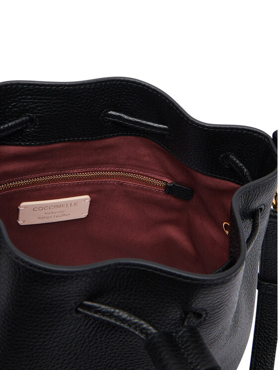 Coccinelle Сумка Coccinelle TFK Coccinelle Beat Generatio E1 TFK 23 02 01 Чорний