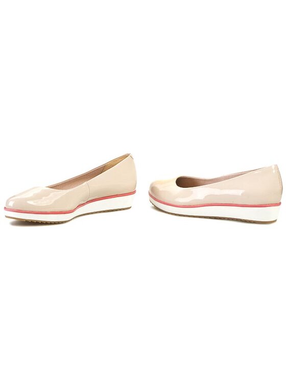 Clarks Обувки Clarks Compass Zone 261083914 Бежов