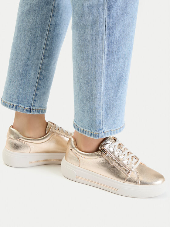 Clarks Снікерcи Clarks Hollyrose Zip 26185916 Золотий