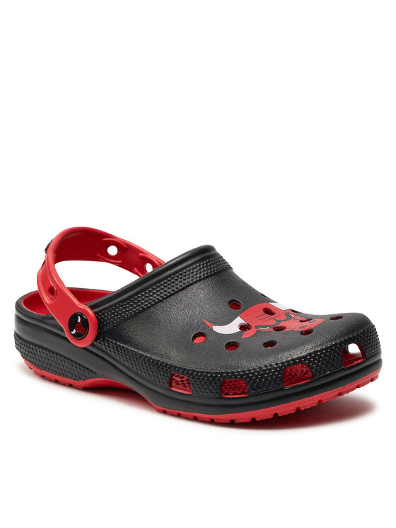 Crocs Παντόφλες Crocs Nba Chicago Bulls Classic Clog Varsity 209441 Μαύρο