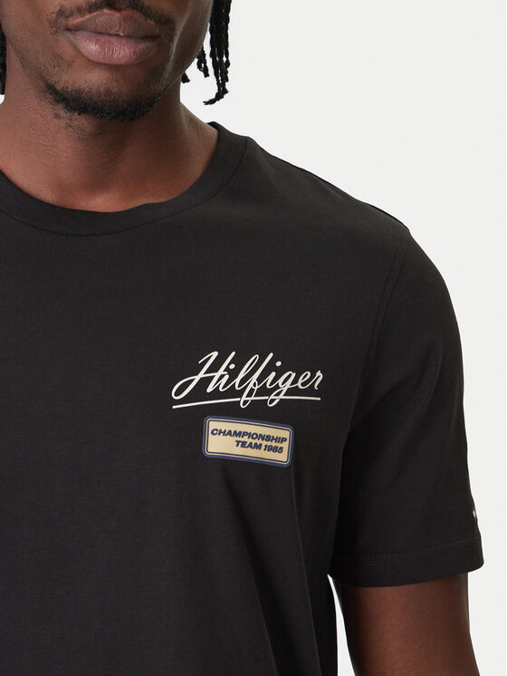 Tommy Hilfiger Tommy Hilfiger Camiseta Modern Ath Graphic MW0MW41471 Negro Regular Fit