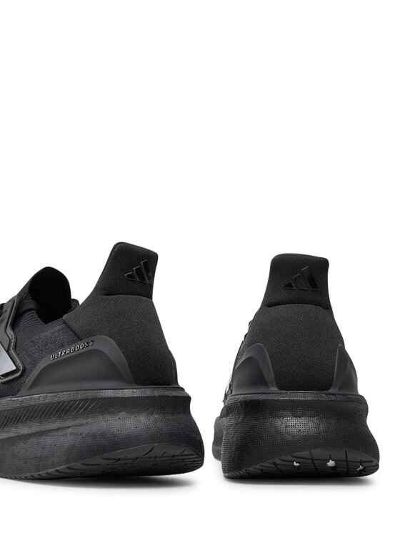 adidas Взуття для бігу adidas Ultraboost 5 ID8812 Чорний