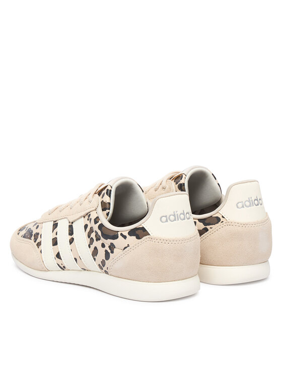 adidas Снікерcи adidas Barreda Lo Shoes KI2707 Бежевий