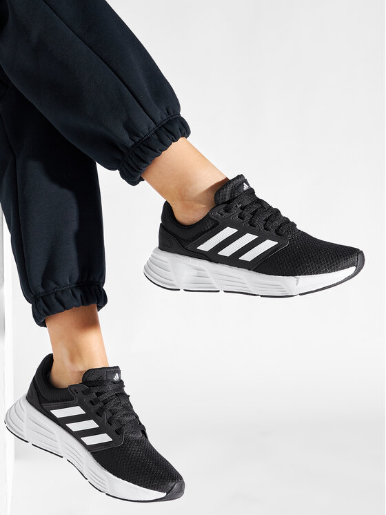 adidas Tekaški čevlji adidas Galaxy 6 GW3847 Črna