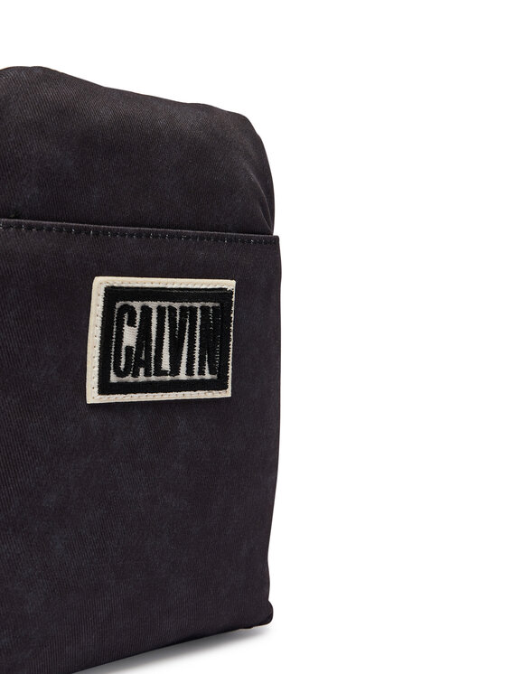 Calvin Klein Brašna Calvin Klein Ssnl Graphic Reporter LV04D3627G Černá
