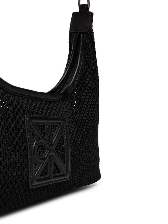 Calvin Klein Torbica Calvin Klein Emblem Mesh Shoulder Bag LV04F3381G Crna