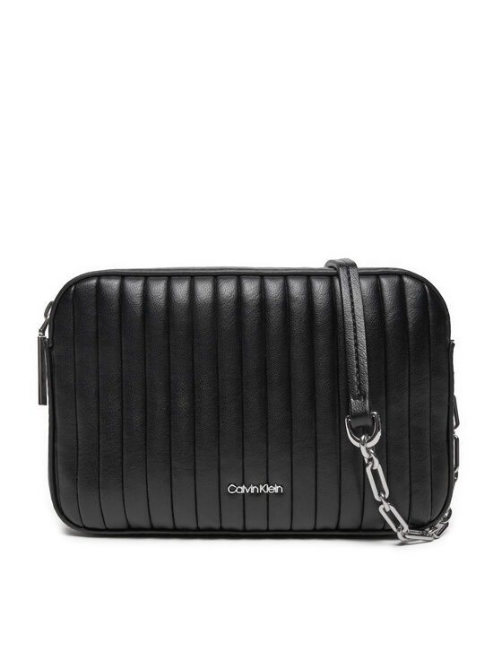 Calvin Klein Kabelka Calvin Klein Mini Line Quilt Camera Bag K60K613078 Černá