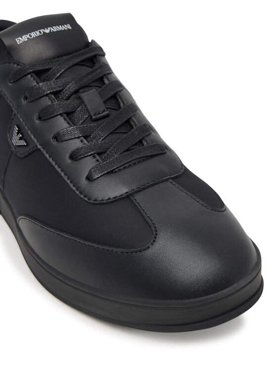 Emporio Armani Снікерcи Emporio Armani EM003062 AF18210 UC001 Чорний