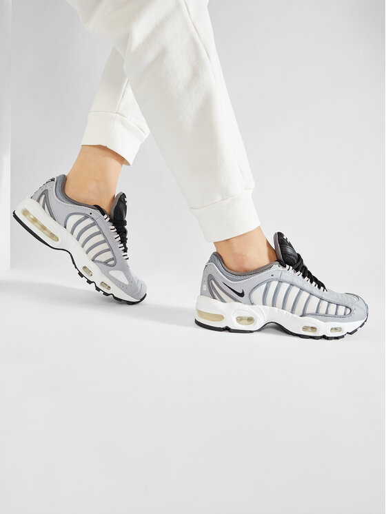 Nike Sportcipők Nike Air Max Tailwind IV CJ7976 006 Szürke
