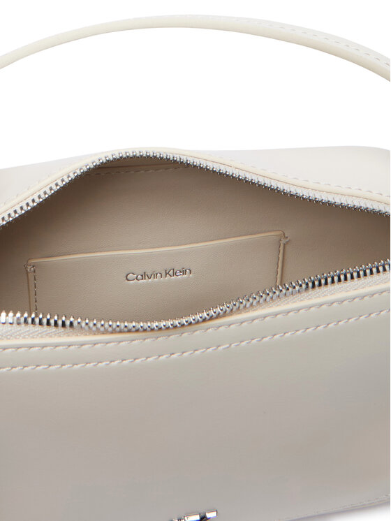 Calvin Klein Táska Calvin Klein Ck Hardware Camera Bag LV04F3678G Világos bézs