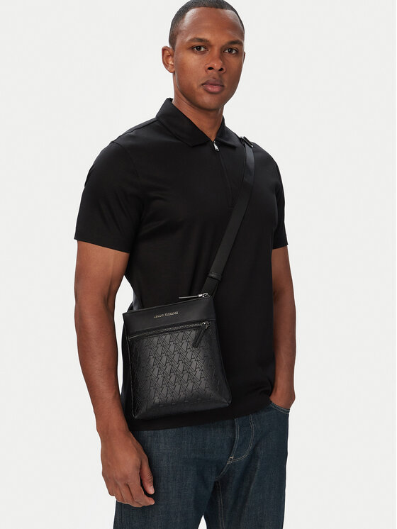 Armani Exchange Плоска сумка Armani Exchange XM003582 AF26662 UC001 Чорний