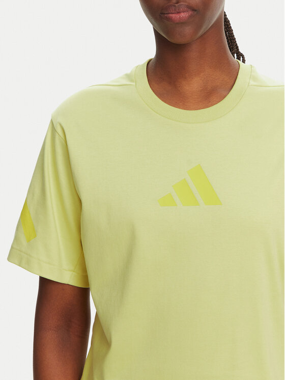 adidas adidas Футболка Z.N.E. JC5400 Жовтий Regular Fit