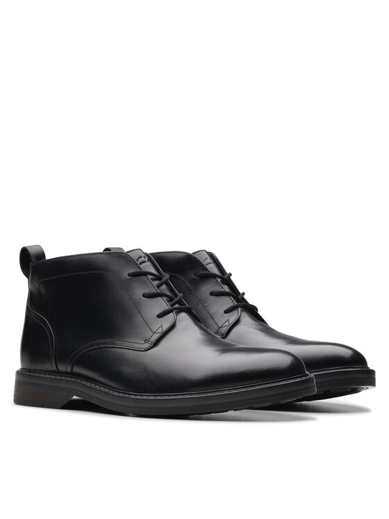 Clarks Gležnjarji Clarks Aldwin Chukka 26179683 Črna