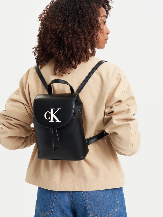 Calvin Klein Plecak Calvin Klein Bold Ck Flap Mini Backpack LV04F3893G Czarny