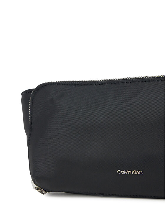 Calvin Klein Torbica za okrog pasu﻿ Calvin Klein Business Tech Waistbag K50K512903 Črna