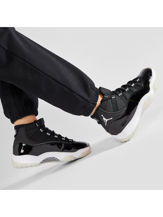 Nike Superge Nike Air Jordan 11 Retro AR0715 011 Črna