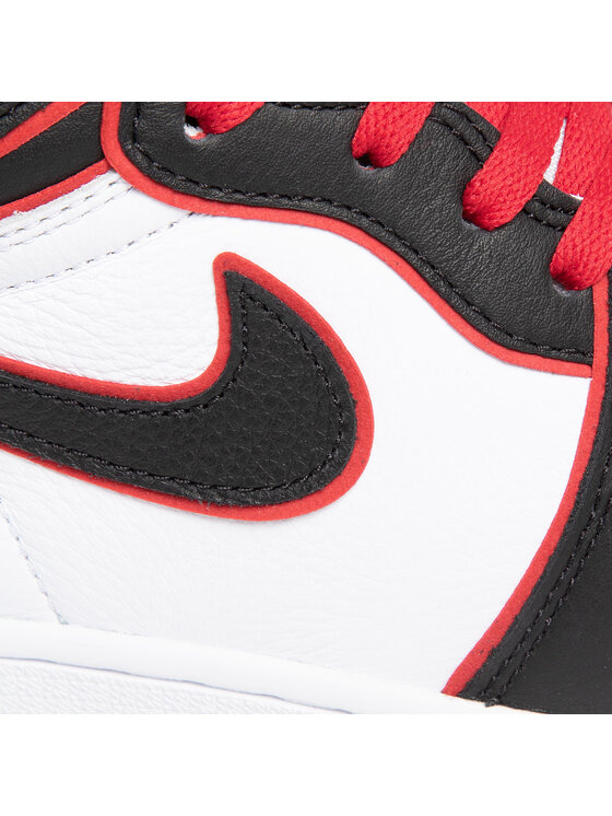 Nike Superge Nike Air Jordan 1 Retro High Og 555088 062 Črna