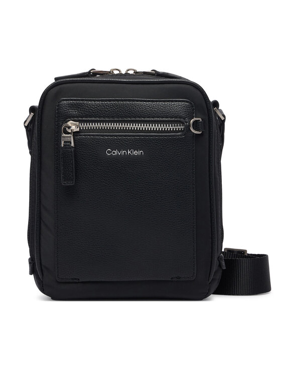Calvin Klein Geantă crossover Calvin Klein Ssnl Raised Logo Reporter LV04D3500G Negru