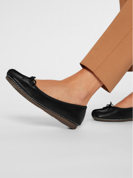 Clarks Балетки Clarks Freckle Ice 203529294 Чорний