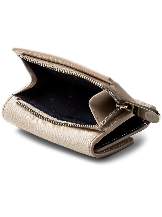 Tommy Hilfiger Peněženka Tommy Hilfiger Honey Med Flap Wallet AW0AW05197 Zlatá