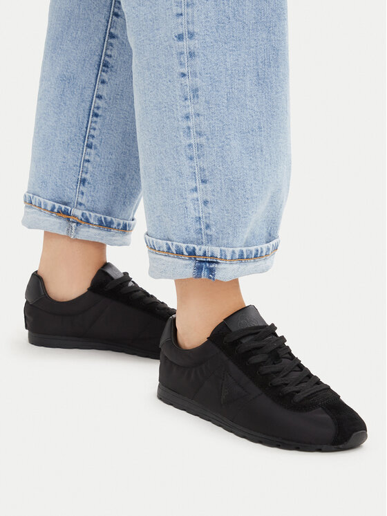 Guess Sneakersy Guess FLJTH4 FAB12 Čierna
