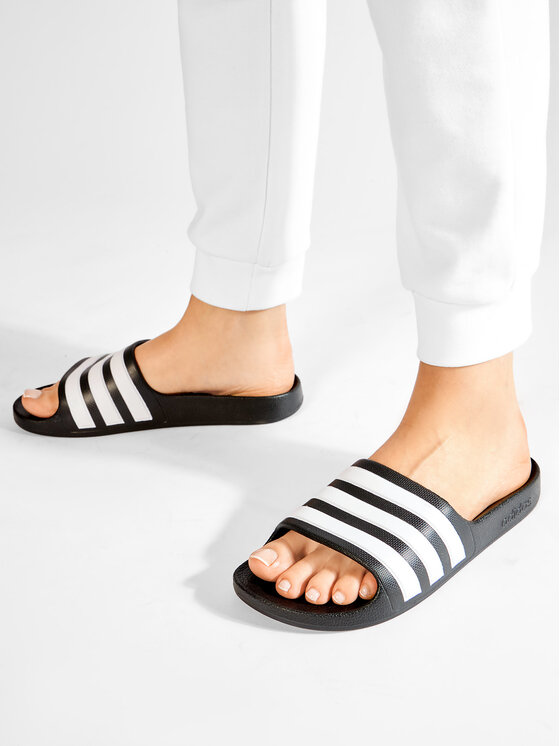 adidas Šľapky adidas adilette Aqua K F35556 Čierna