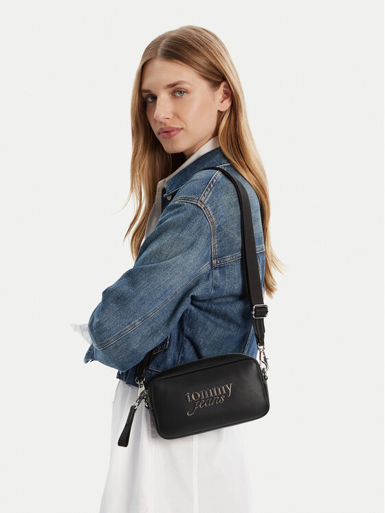 Tommy Jeans Kabelka Tommy Jeans Tjw Bold Script Camera Bag AW0AW17897 Čierna