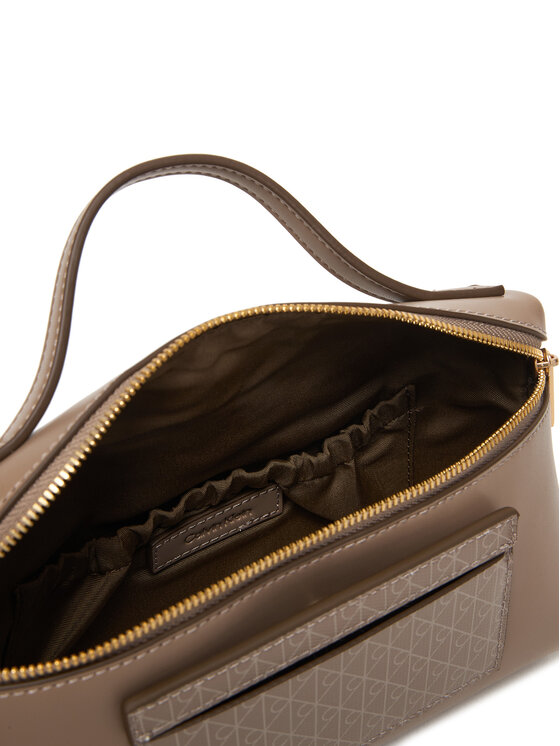 Calvin Klein Kosmētikas somiņa Calvin Klein Emblem Aop Beauty Case Giftset LV04F1102G Brūns