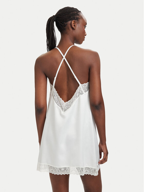 Ysabel Mora Ysabel Mora Camisón 10180 Blanco Regular Fit