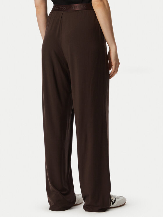 Guess Guess Pantalones de pijama O6BB06 K5060 Marrón Regular Fit