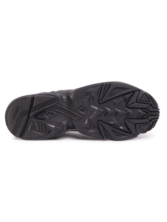 adidas Снікерcи adidas Yung-1 EG8726 Коричневий