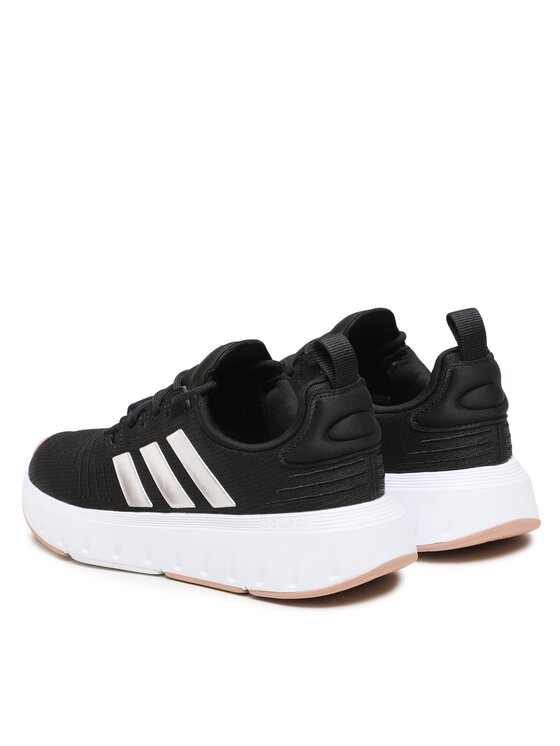 adidas Снікерcи adidas Swift Run IG0560 Чорний