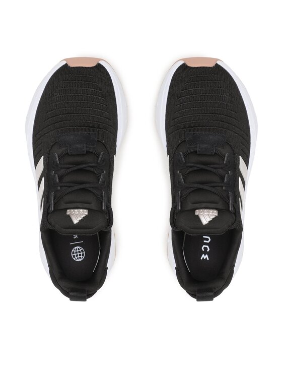 adidas Снікерcи adidas Swift Run IG0560 Чорний